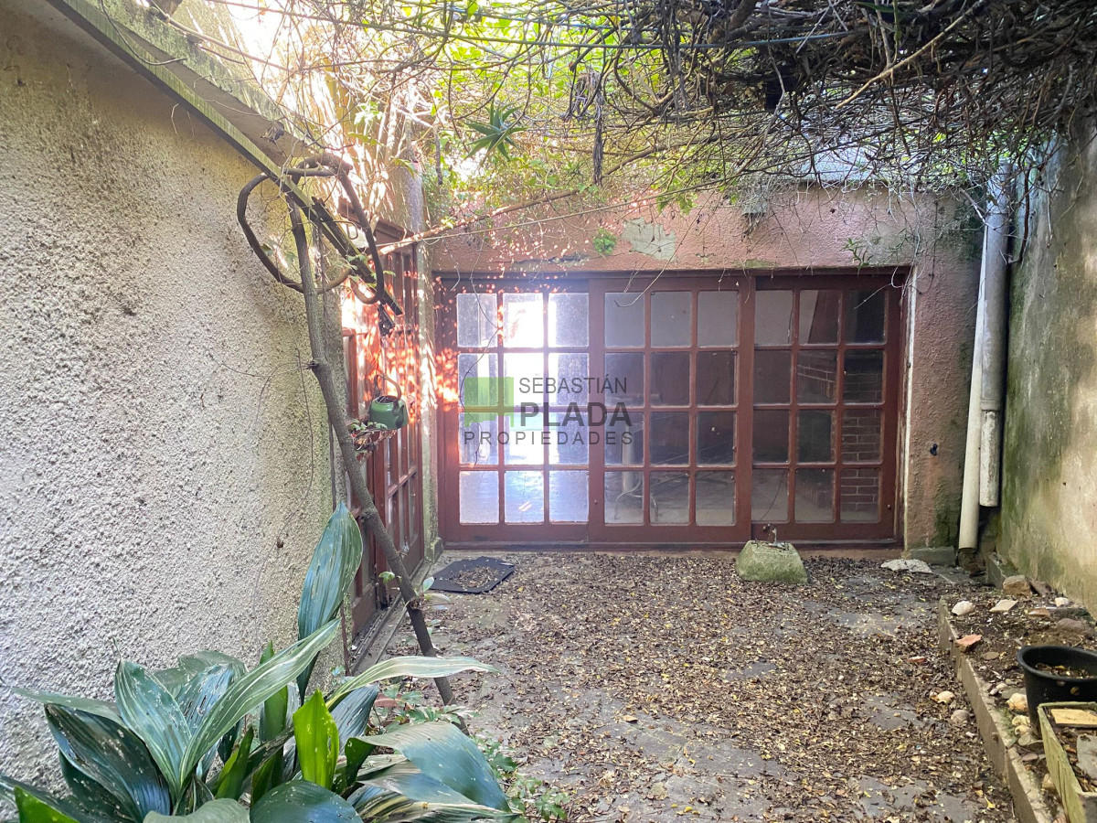 Casa ID.84 - Casa de Tres Dormitorios y Garaje en Venta en San Carlos