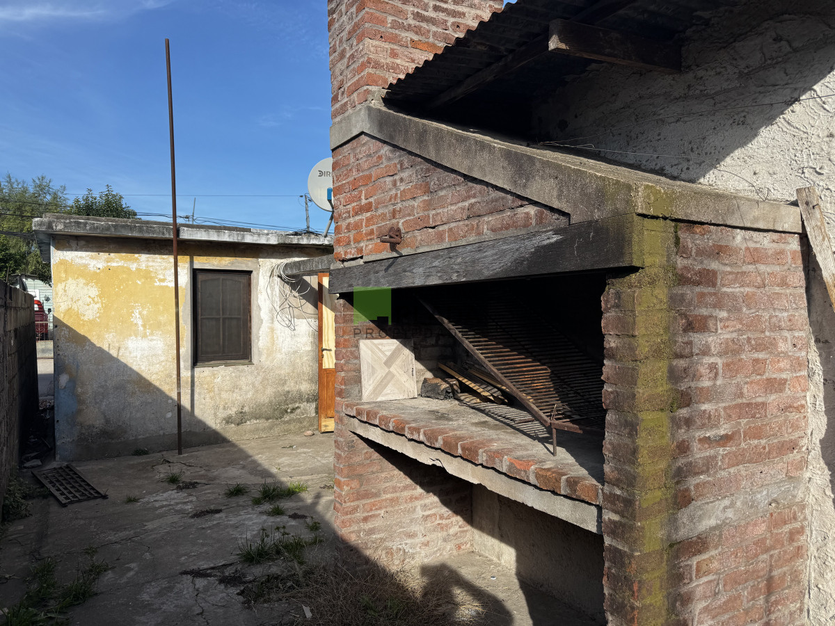 Casa ID.971 - A reciclar en Centro de San Carlos