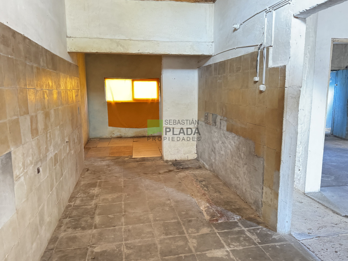 Casa ID.958 - Casa a Reciclar, con buen terreno.