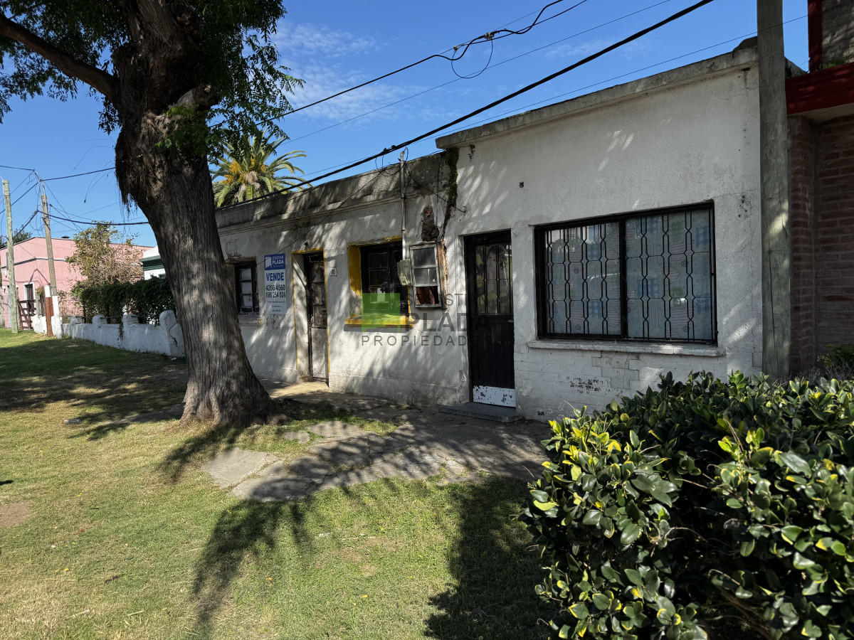 Casa ID.958 - Casa a Reciclar, con buen terreno.
