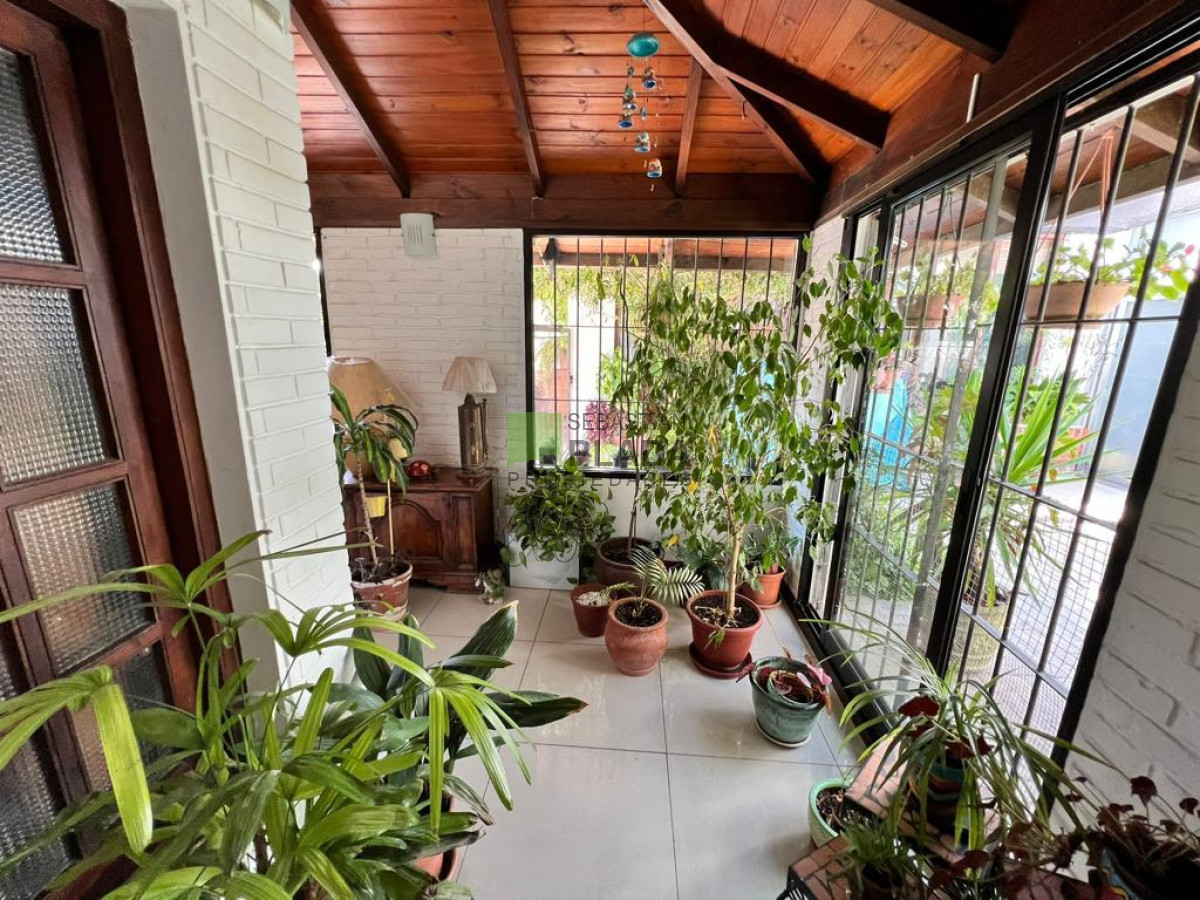 Casa ID.896 - Importante Casa de 4 Dormitorios en Venta en San Carlos