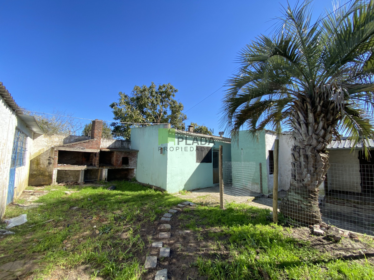 Casa ID.1100 - Casa de 1 Dormitorio, con Garaje en Alquiler en San Carlos
