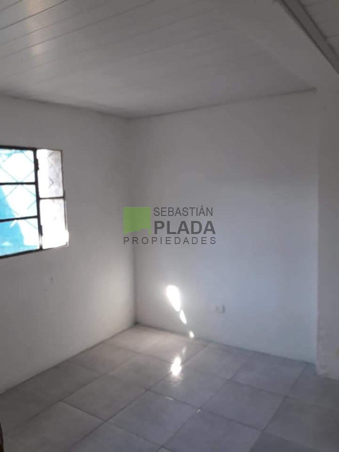 Casa ID.523 - tres apartamento en un mismo padrón, sobre Avenida.