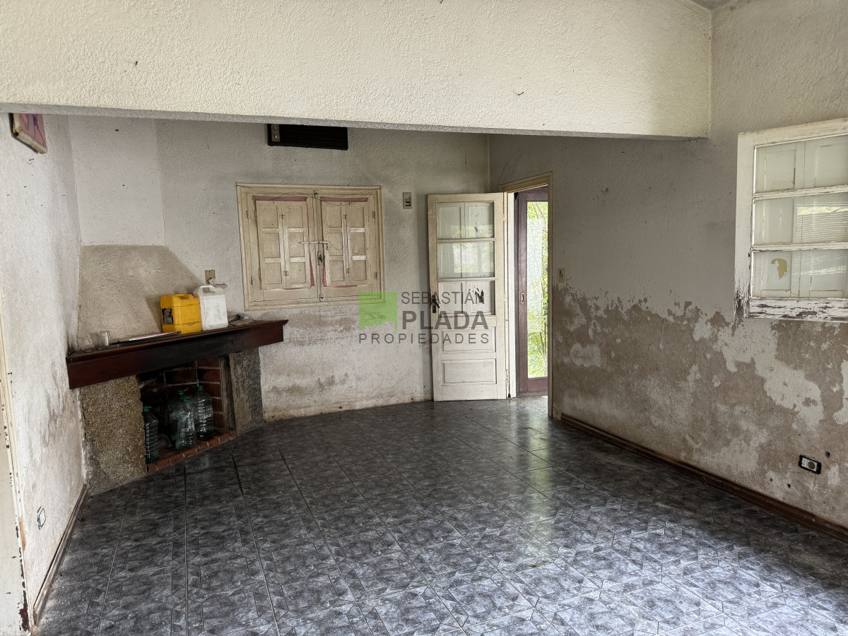 Casa ID.927 - Casa y Galpón con buen terreno