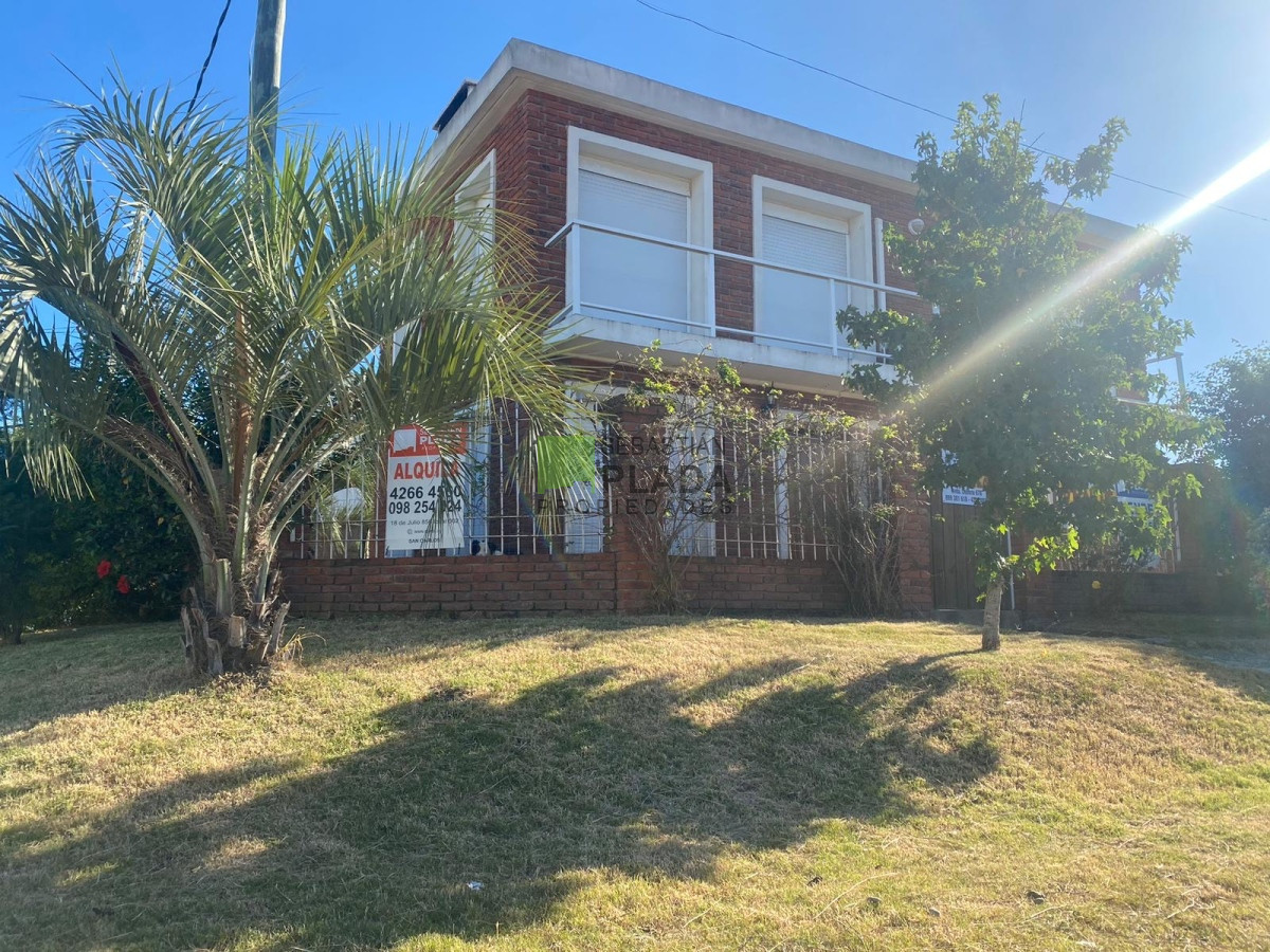 Casa ID.841 - Hermosa casa 2 dormitorios, en venta.
