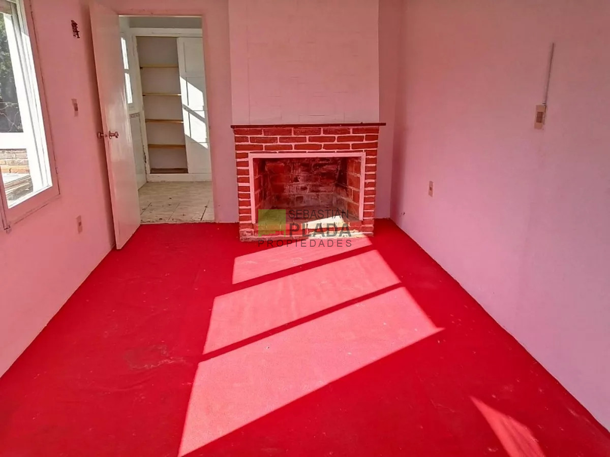 Casa ID.718 - Casa de 3 Dormitorios Céntrica, con garaje en Venta