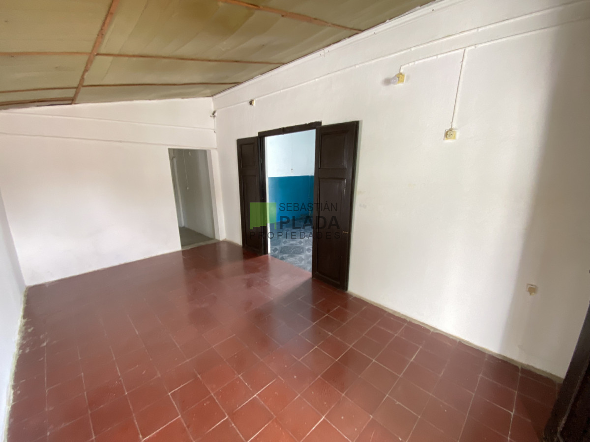 Casa ID.968 - Casa 2 Dormitorios sobre amplio terreno, en Venta en San Carlos