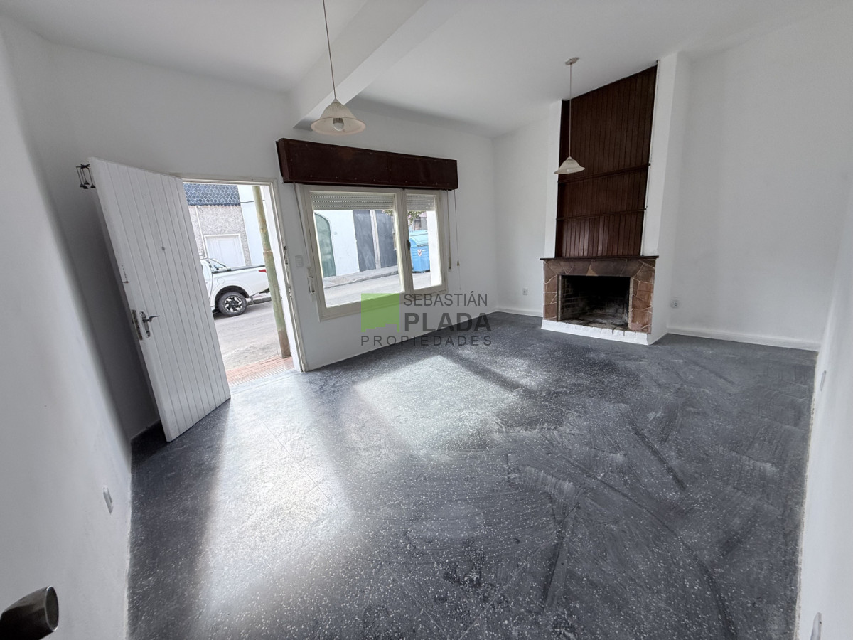 Casa ID.718 - Casa de 3 Dormitorios Céntrica, con garaje.