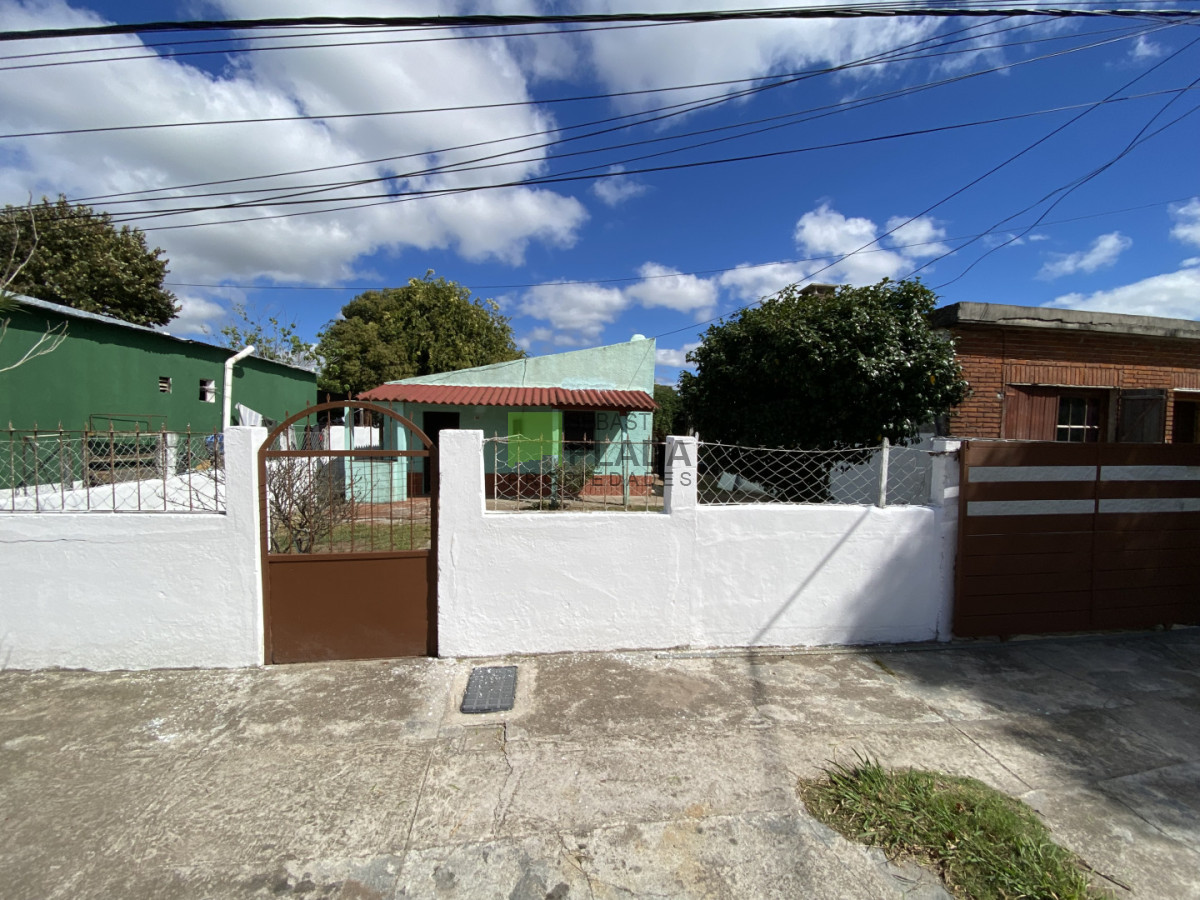 Casa ID.968 - Casa 2 Dormitorios sobre amplio terreno, en Venta en San Carlos