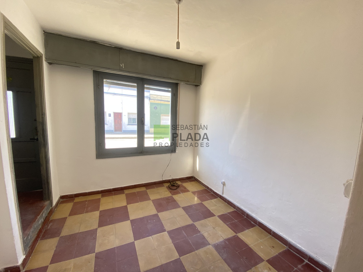 Casa ID.1020 - Casa de 1 Dormitorio en Alquiler en San Carlos