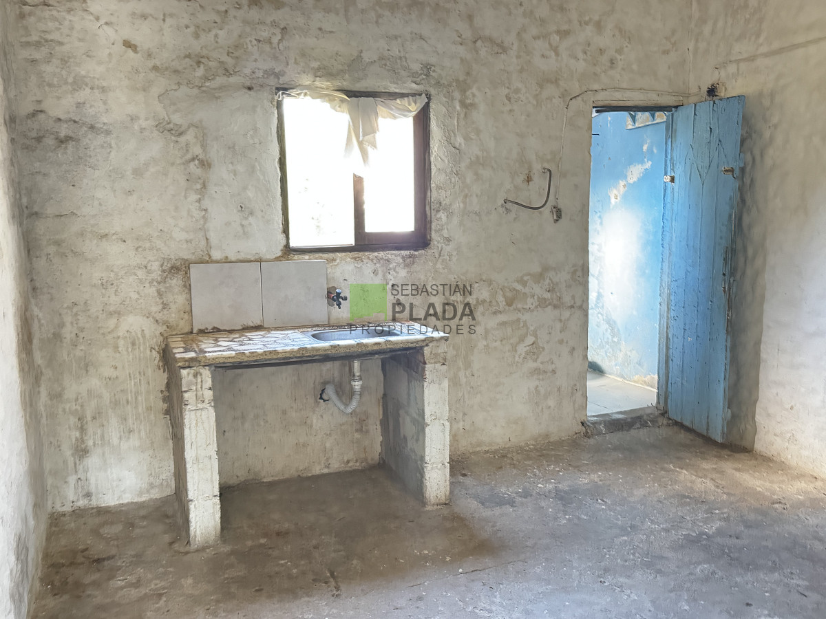 Casa ID.958 - Casa a Reciclar, con buen terreno.