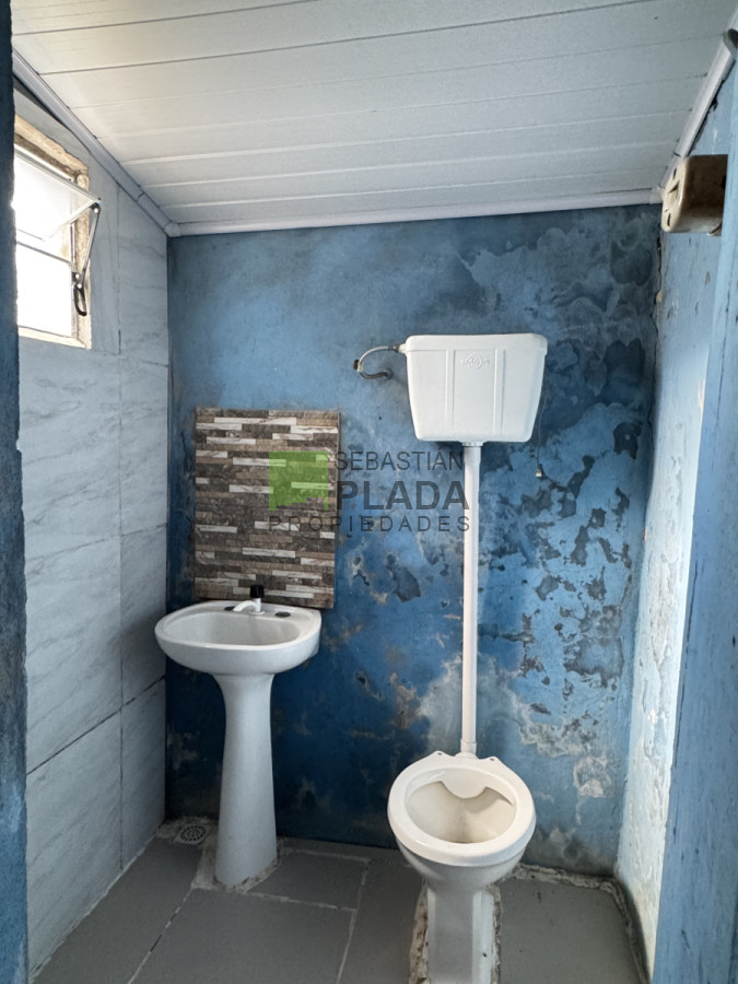 Casa ID.958 - Casa a Reciclar, con buen terreno.