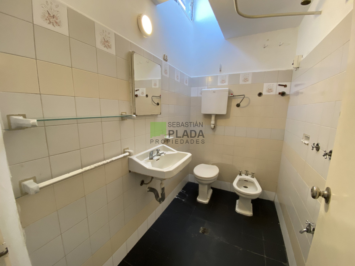 Casa ID.533 - Apartamento de altos 1 Dormitorio, en Alquiler en el Centro de San Carlos