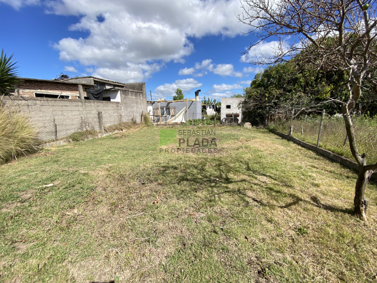 Casa ID.968 - Casa 2 Dormitorios sobre amplio terreno, en Venta en San Carlos