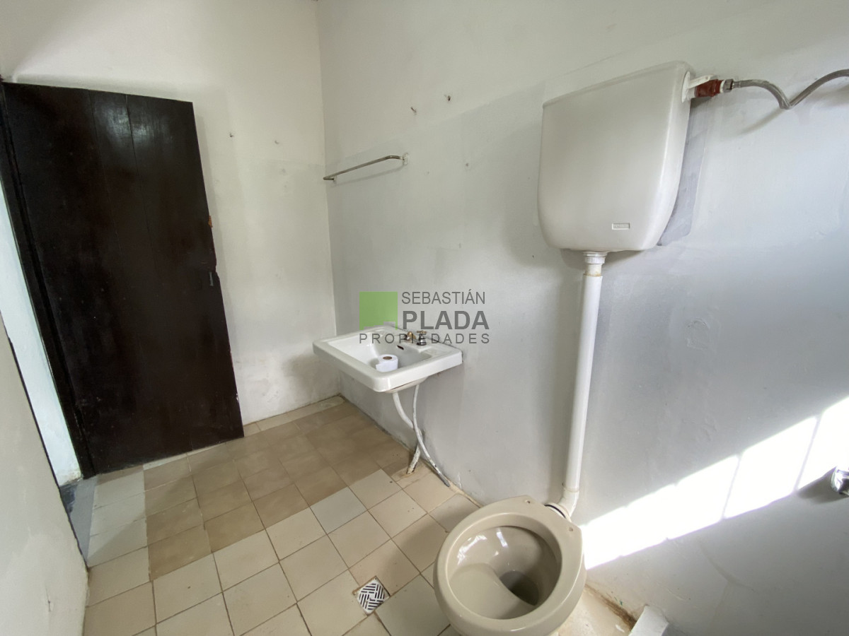 Casa ID.968 - Casa 2 Dormitorios sobre amplio terreno, en Venta en San Carlos