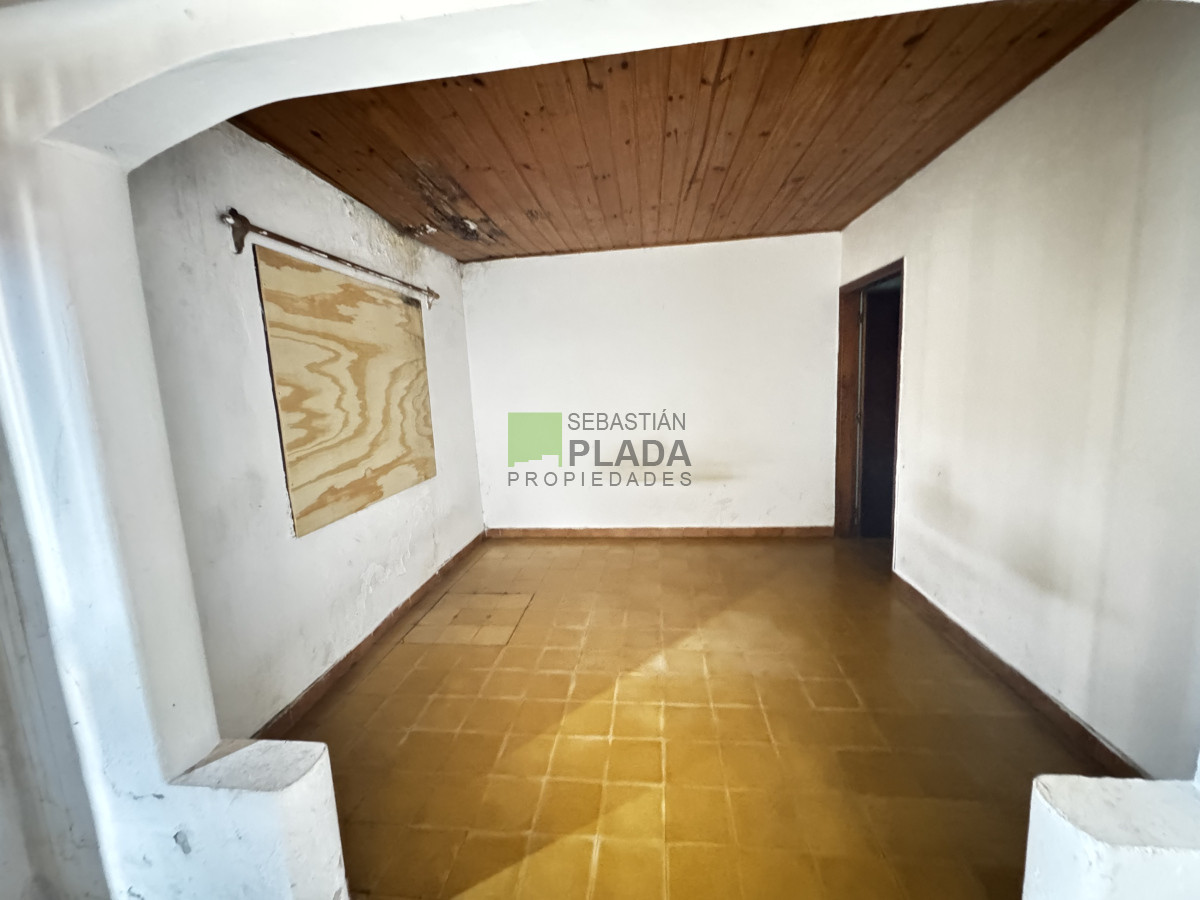 Casa ID.971 - A reciclar en Centro de San Carlos