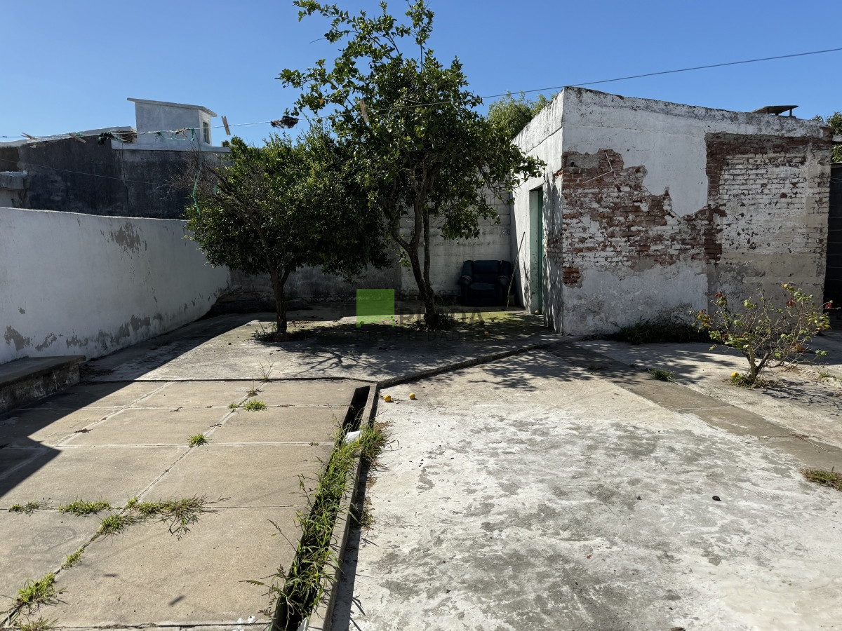 Casa ID.847 - ¡¡ATENCIÓN PRÓXIMAMENTE!! Casa 1 dormitorio amplio - entrada para vehículo.- En Alquiler Centro de San Carlos