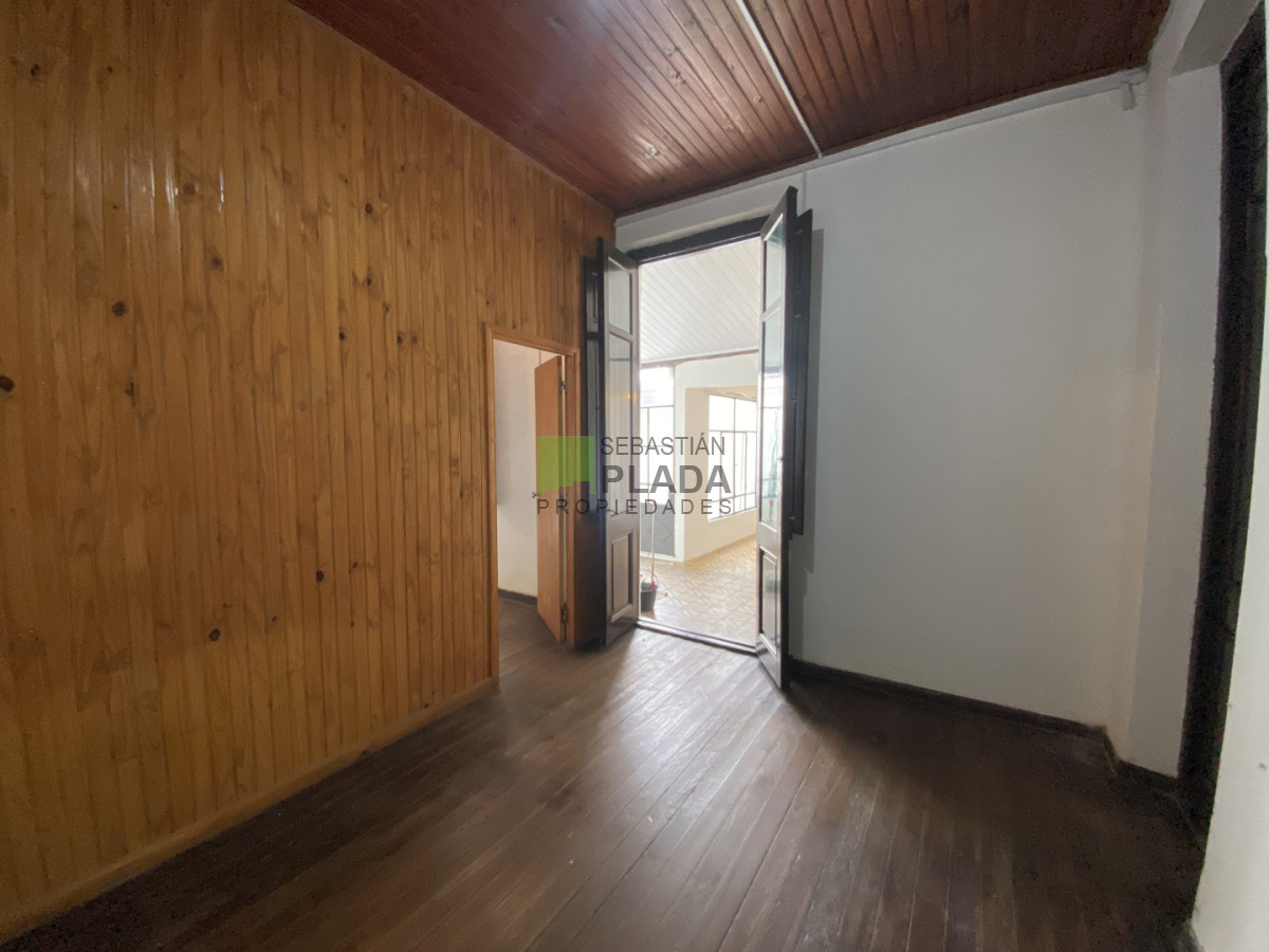 Casa ID.679 - Casa 4 Dormitorios con garaje en alquiler en el Centro de San Carlos