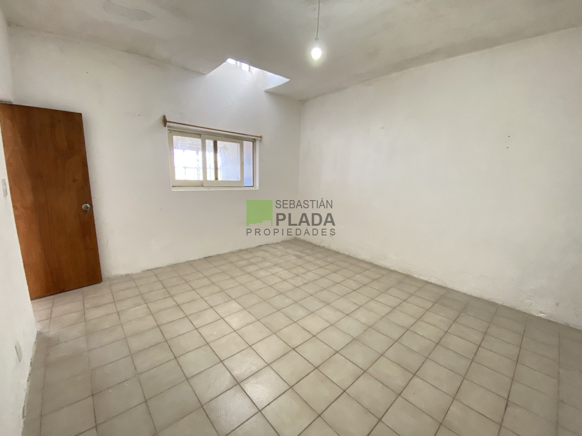 Casa ID.771 - Casa de 1 Dormitorio Amplio en Alquiler en San Carlos
