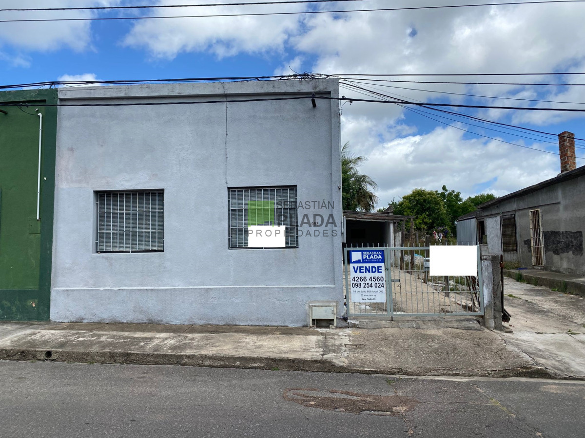 Casa ID.930 - Casa Céntrica 2 Dormitorios y Garaje en Venta en San Carlos