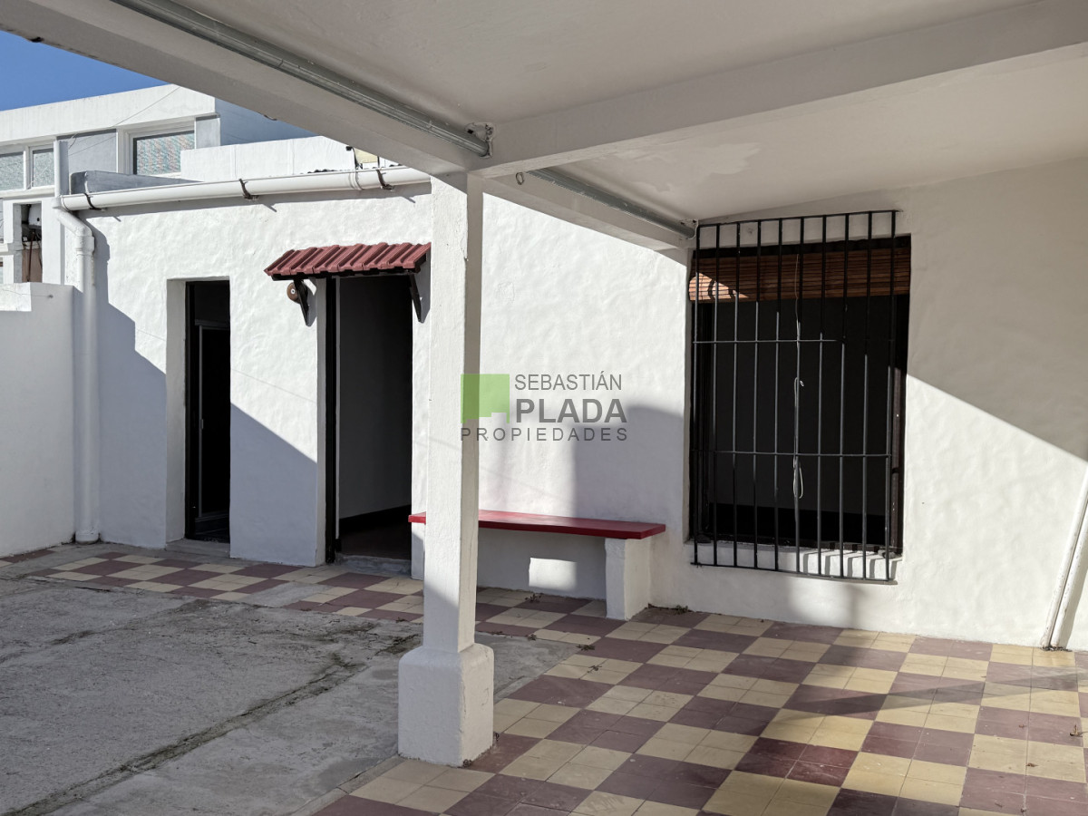 Casa ID.1089 - Casona de 1900 en el Centro de San Carlos