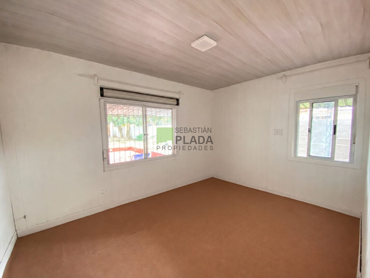 Casa ID.210 - Casa 2 dormitorios, cochera amplia en Venta en San Carlos