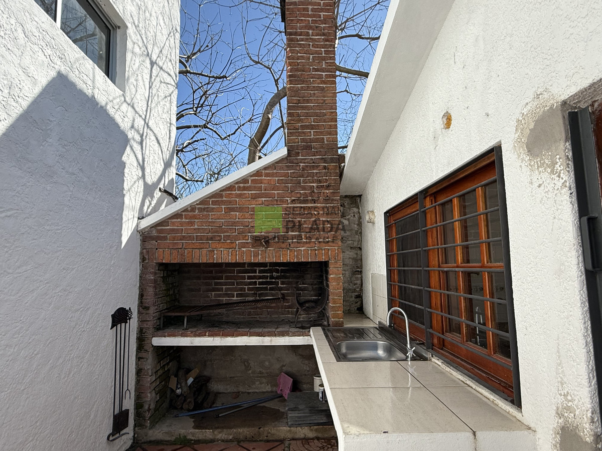 Casa ID.1012 - Casa Plancha 2 Dormitorios con Cochera.