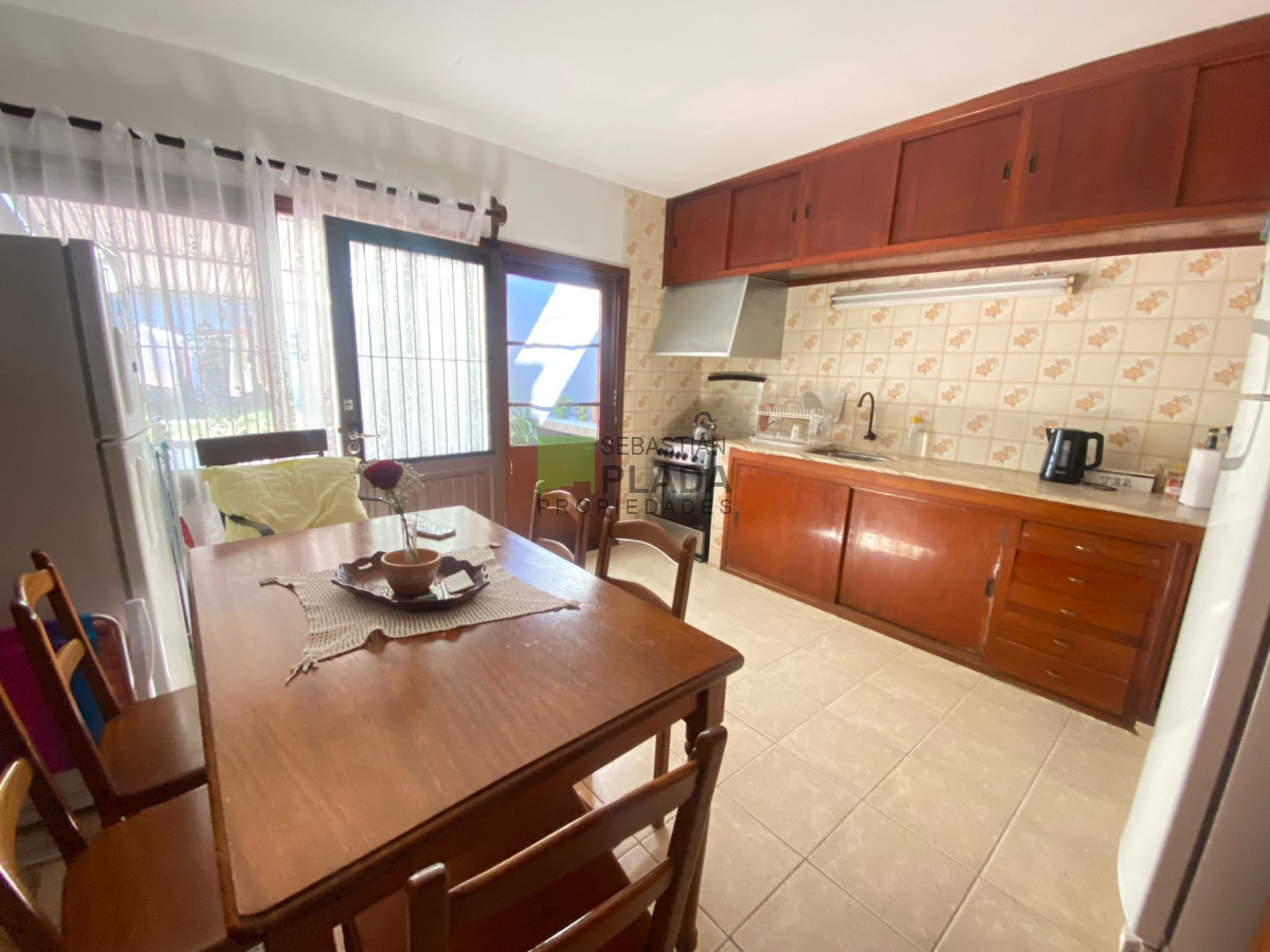 Casa ID.923 - En Venta Casa 3 Dormitorios, Centro de San Carlos.