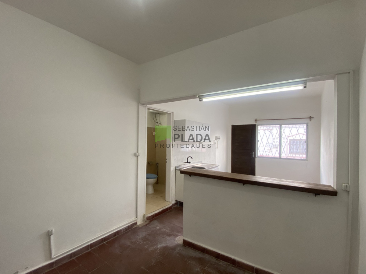 Casa ID.1050 - Monoambiente Céntrico en Alquiler en San Carlos