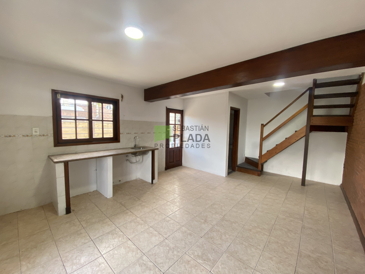 Casa ID.1017 - Casa de 2 Dormitorios en Alquiler en San Carlos