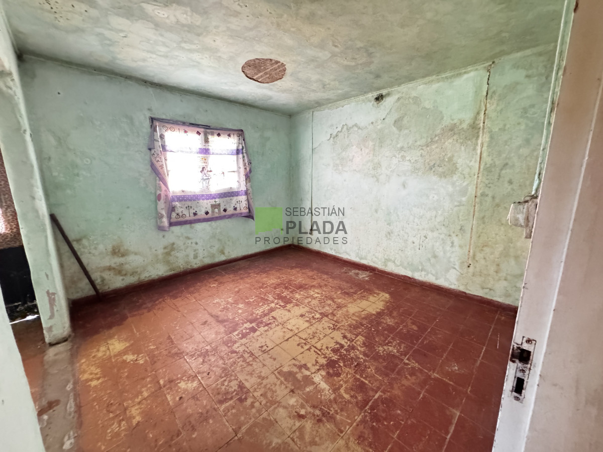 Casa ID.958 - Casa a Reciclar, con buen terreno.