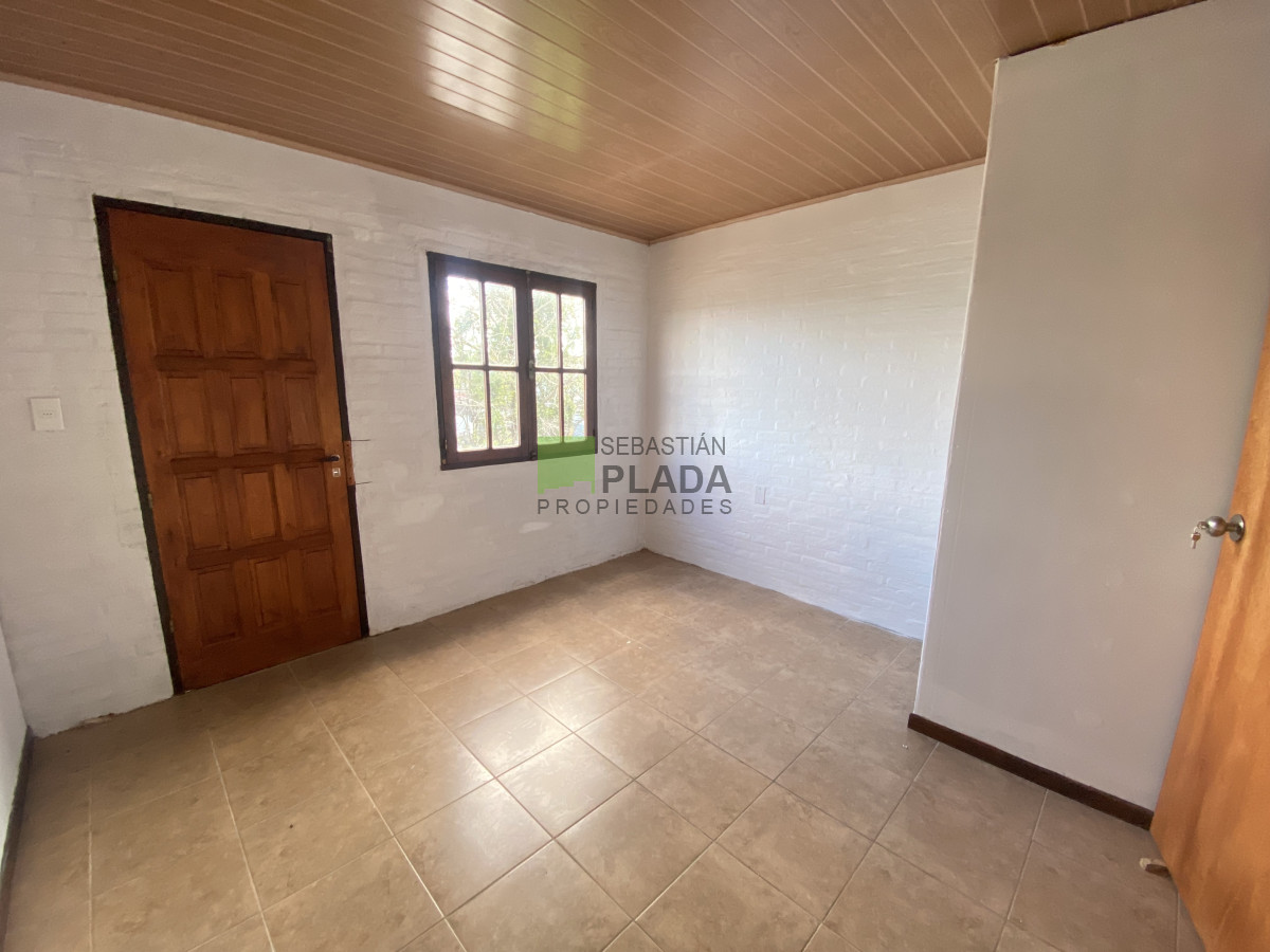 Casa ID.1017 - Casa de 2 Dormitorios en Alquiler en San Carlos