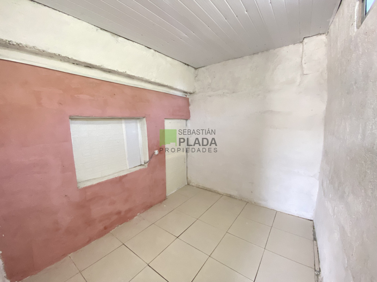 Casa ID.1054 - Casa de 1 Dormitorio en Alquiler en San Carlos