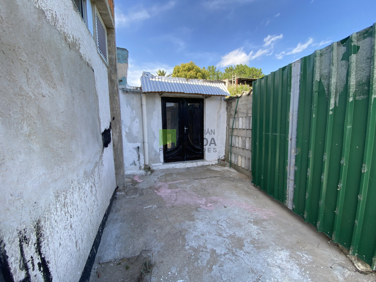 Casa ID.1054 - Casa de 1 Dormitorio en Alquiler en San Carlos