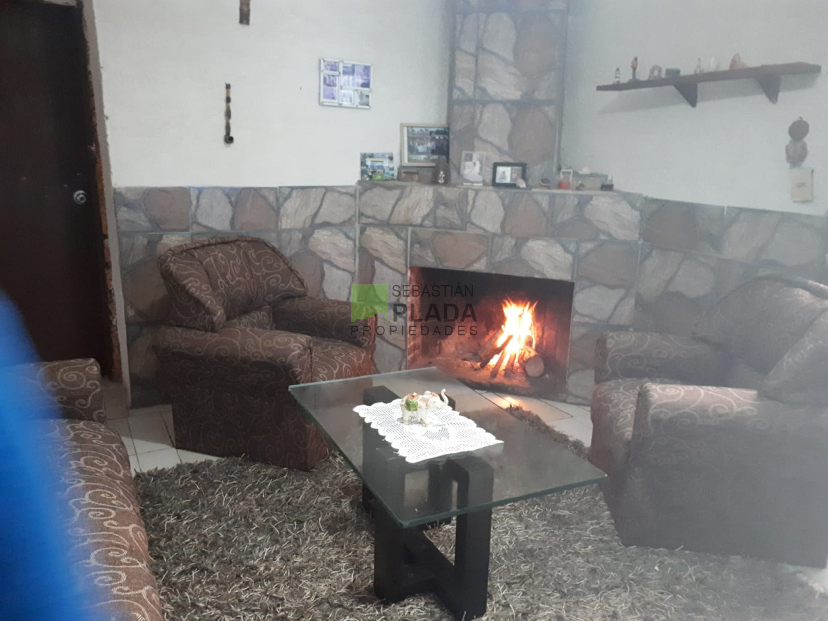 Casa Esquinera en Barrio Asturias - PLD654C