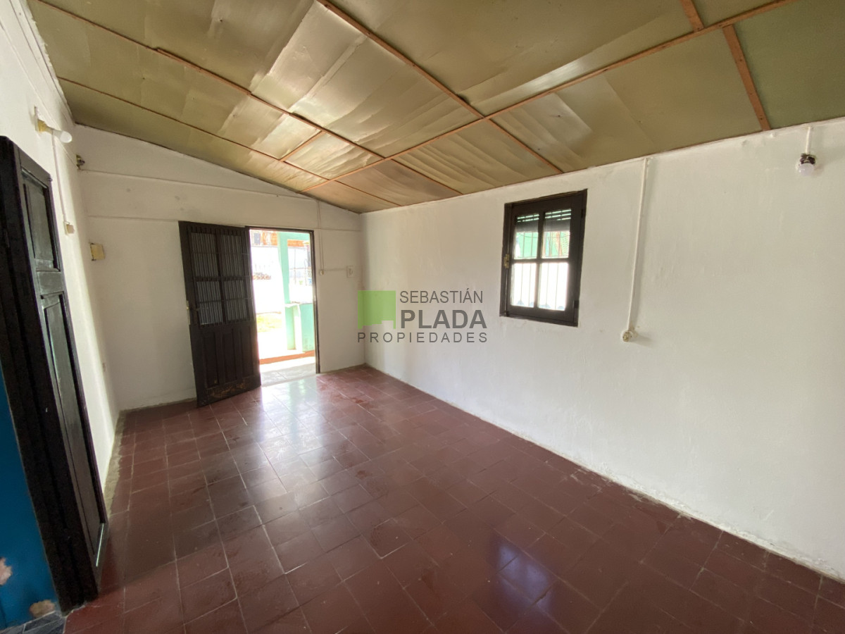 Casa ID.968 - Casa 2 Dormitorios sobre amplio terreno, en Venta en San Carlos