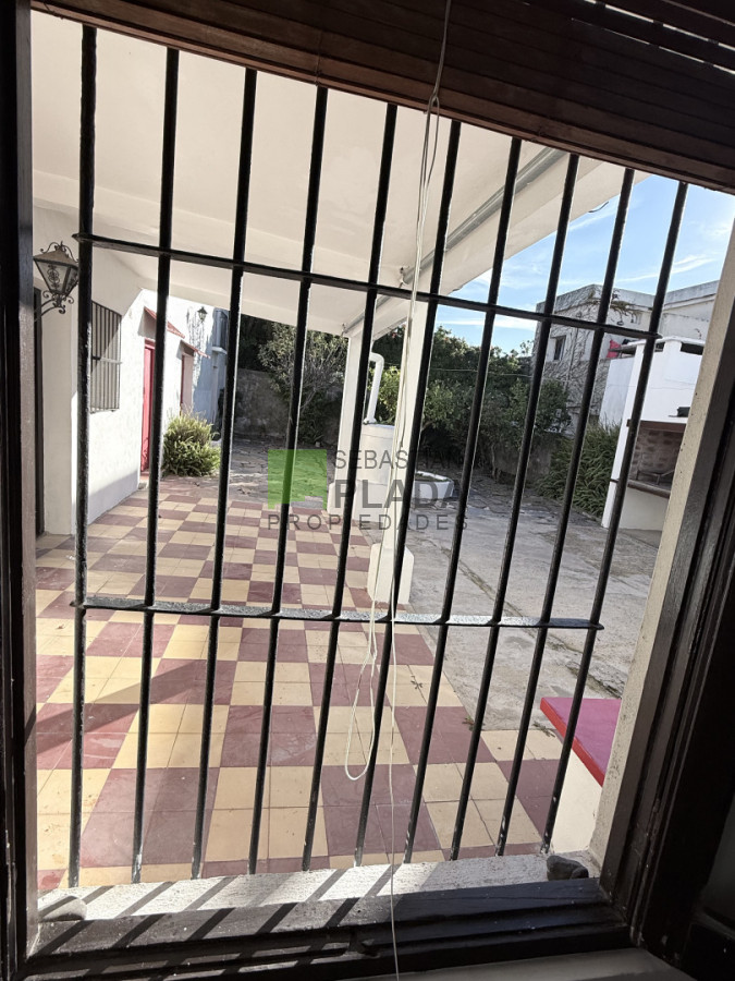 Casa ID.1089 - Casona de 1900 en el Centro de San Carlos