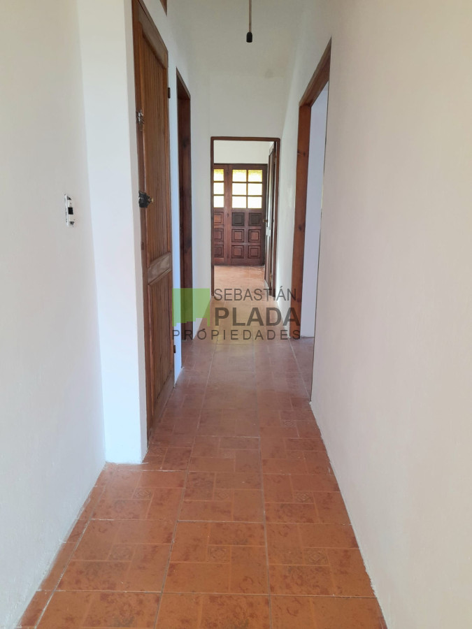 Casa ID.576 - PRÓXIMAMENTE EN ALQUILER!! Casa de altos, 3 dormitorios sobre Av. Alvariza