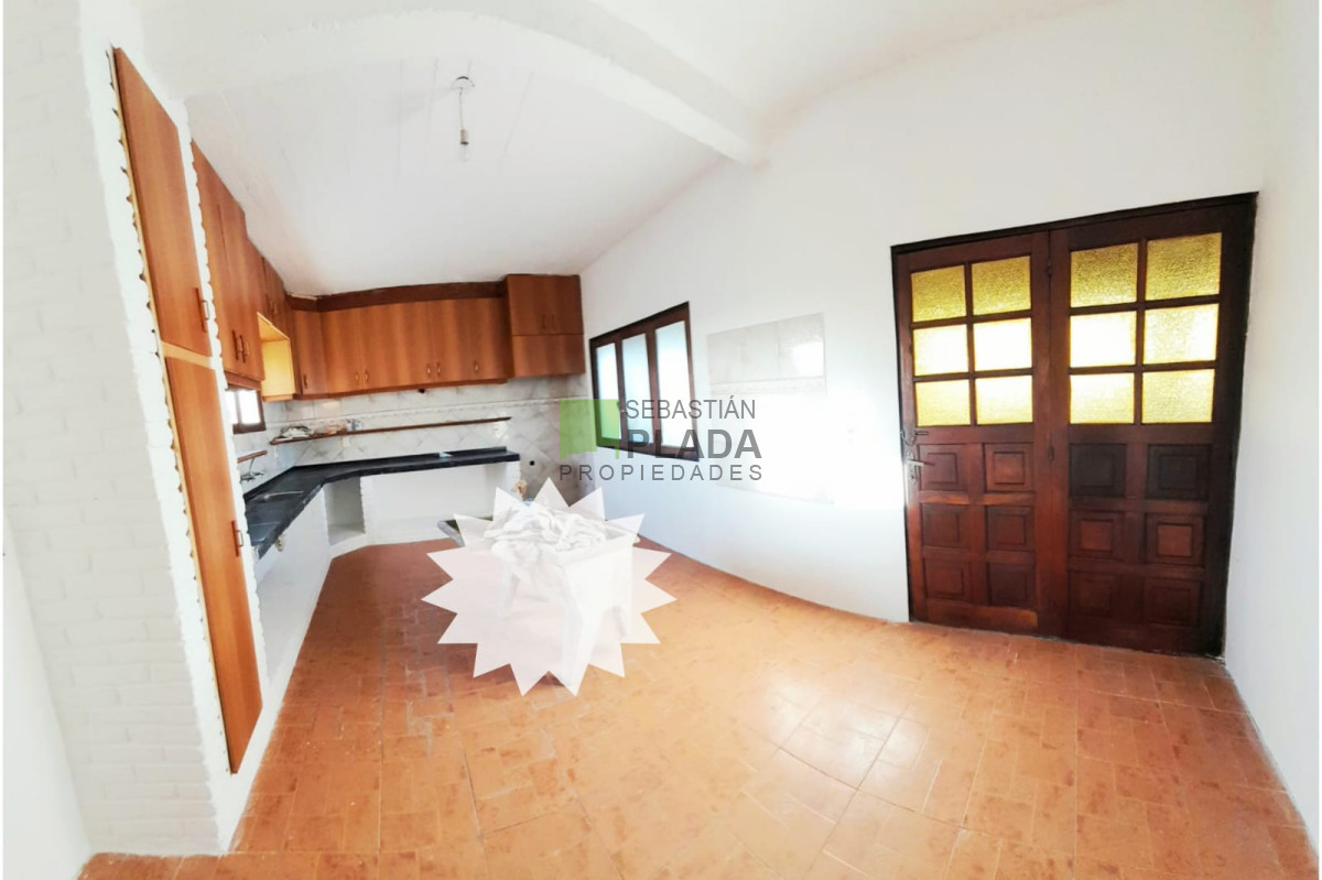 Casa ID.576 - PRÓXIMAMENTE EN ALQUILER!! Casa de altos, 3 dormitorios sobre Av. Alvariza