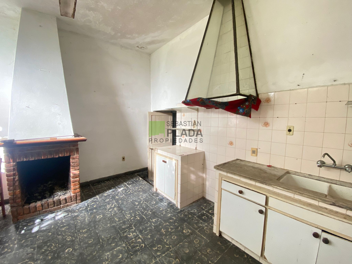 Casa ID.84 - Casa de Tres Dormitorios y Garaje en Venta en San Carlos
