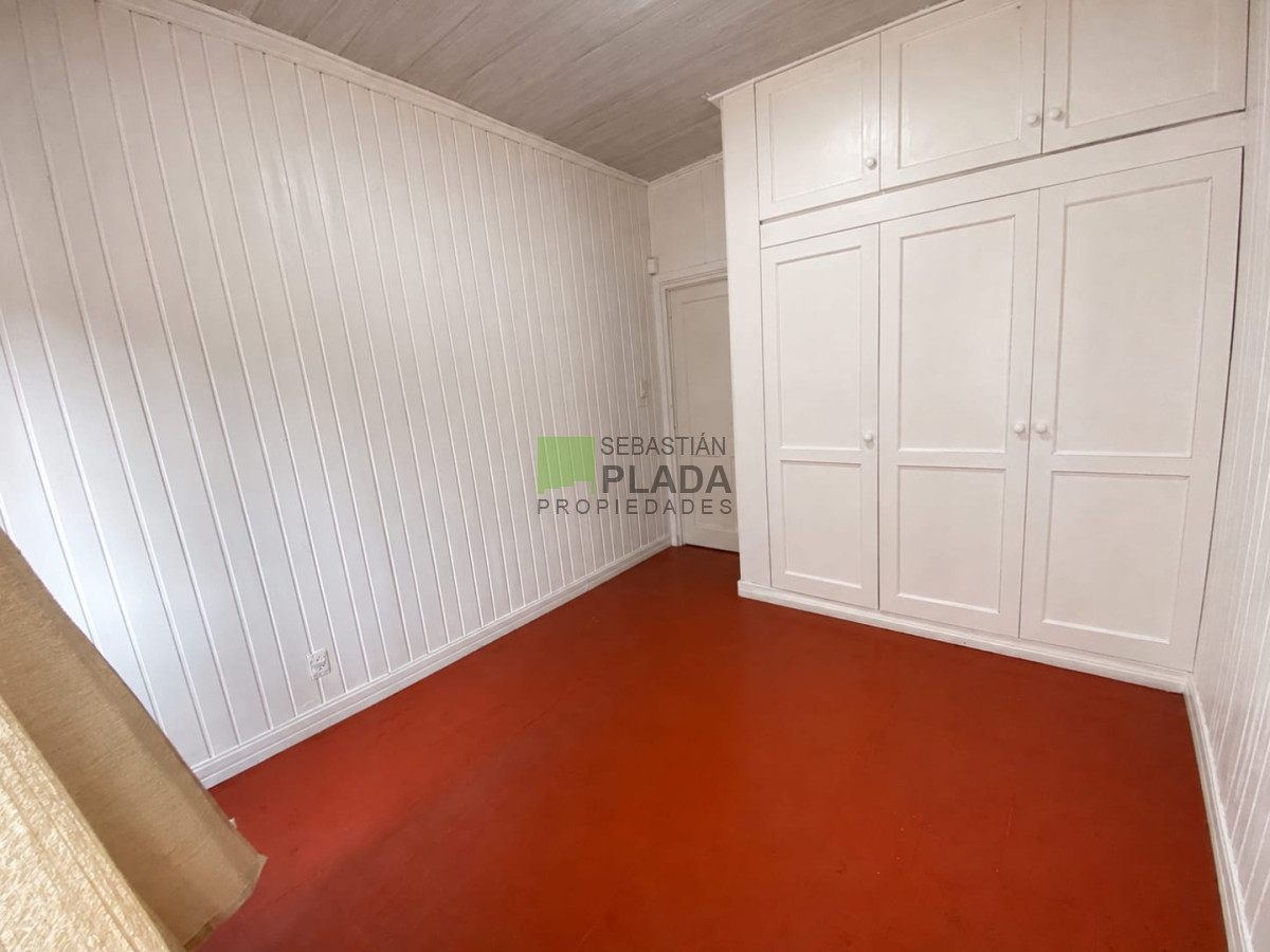 Casa ID.210 - Casa 2 dormitorios, cochera amplia en Venta en San Carlos