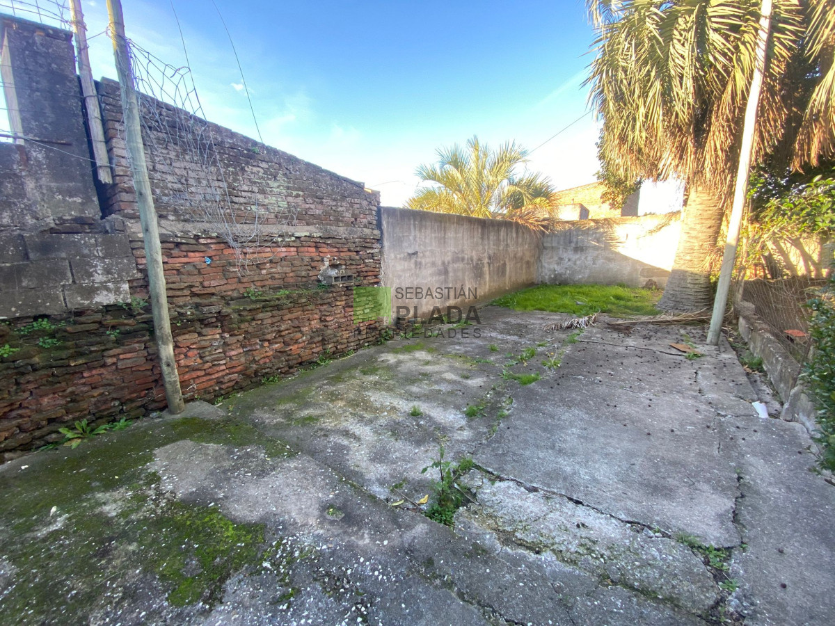 Casa ID.987 - Casa de 2 Dormitorios en el Centro de San Carlos Venta