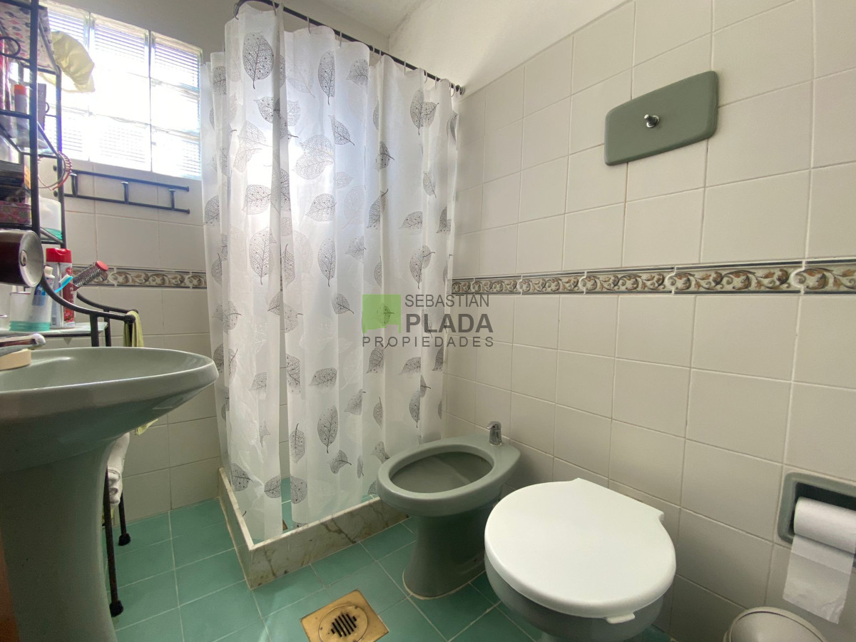 Casa ID.923 - En Venta Casa 3 Dormitorios, Centro de San Carlos.