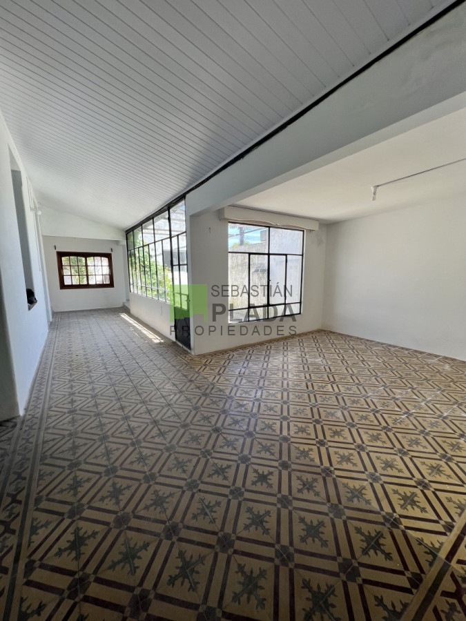 Casa ID.679 - ¡ATENCIÓN PRÓXIMAMENTE! Casa 4 Dormitorios con garaje en alquiler en el Centro de San Carlos
