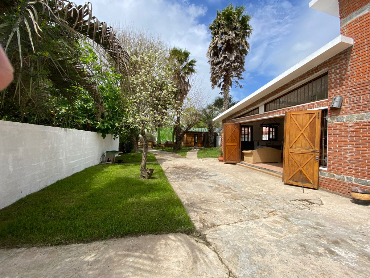 Casa ID.902 - 4 construcciones en un mismo padrón en Venta en San Carlos