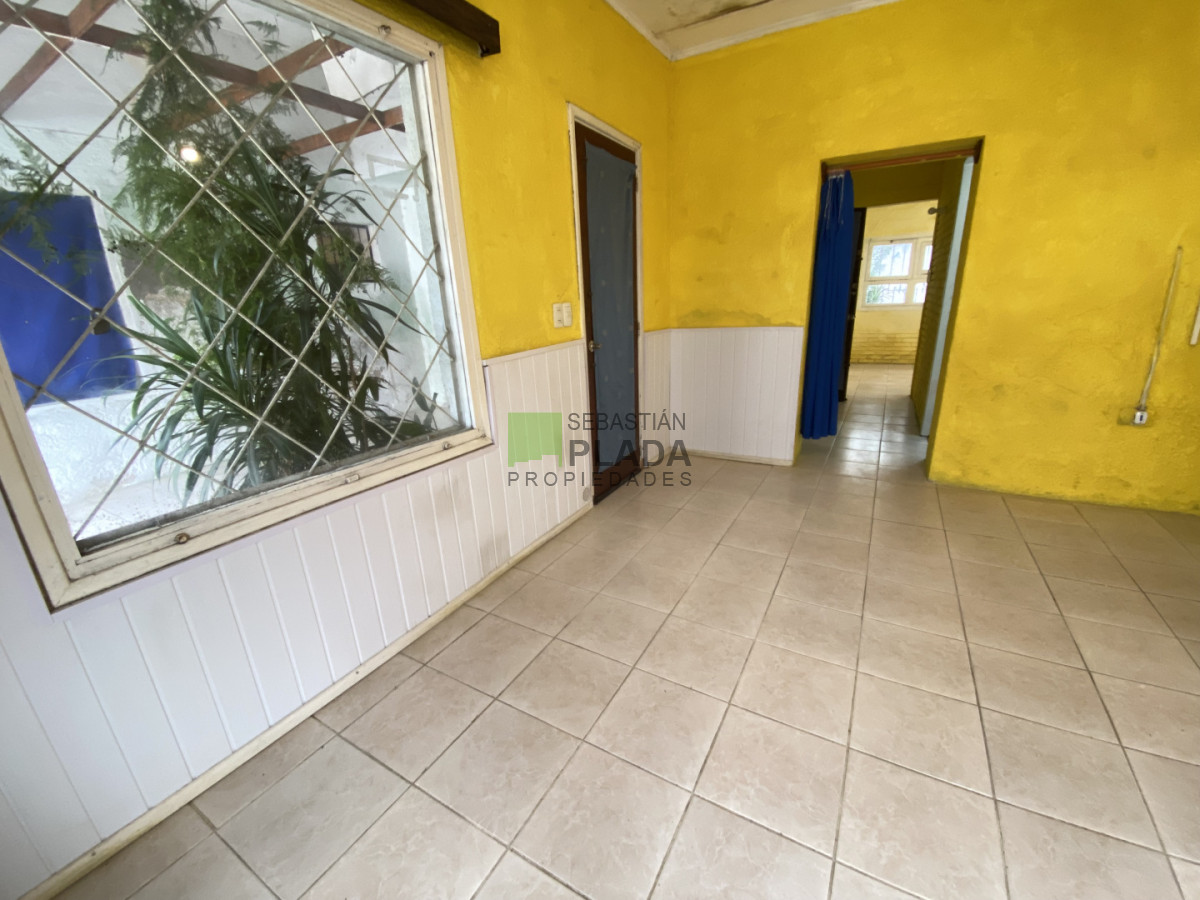 Casa ID.1092 - Apartamento de 1 Dormitorio en Alquiler en pleno Centro de San Carlos