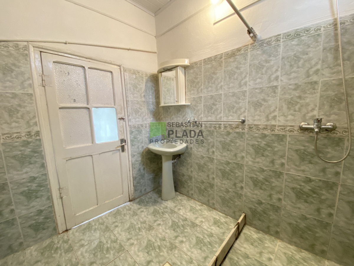 Casa ID.679 - Casa 4 Dormitorios con garaje en alquiler en el Centro de San Carlos