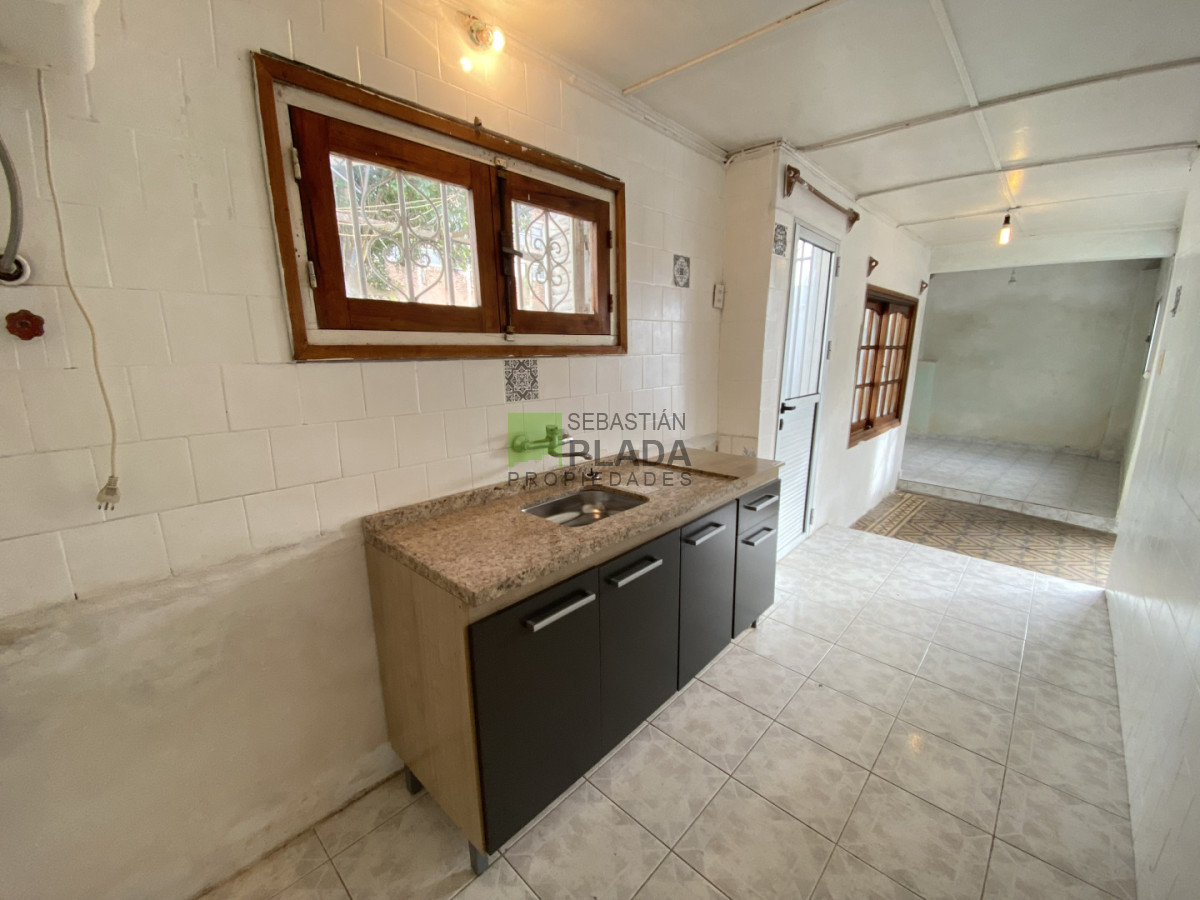 Casa ID.679 - Casa 4 Dormitorios con garaje en alquiler en el Centro de San Carlos