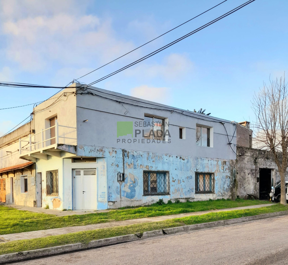 Casa ID.576 - PRÓXIMAMENTE EN ALQUILER!! Casa de altos, 3 dormitorios sobre Av. Alvariza