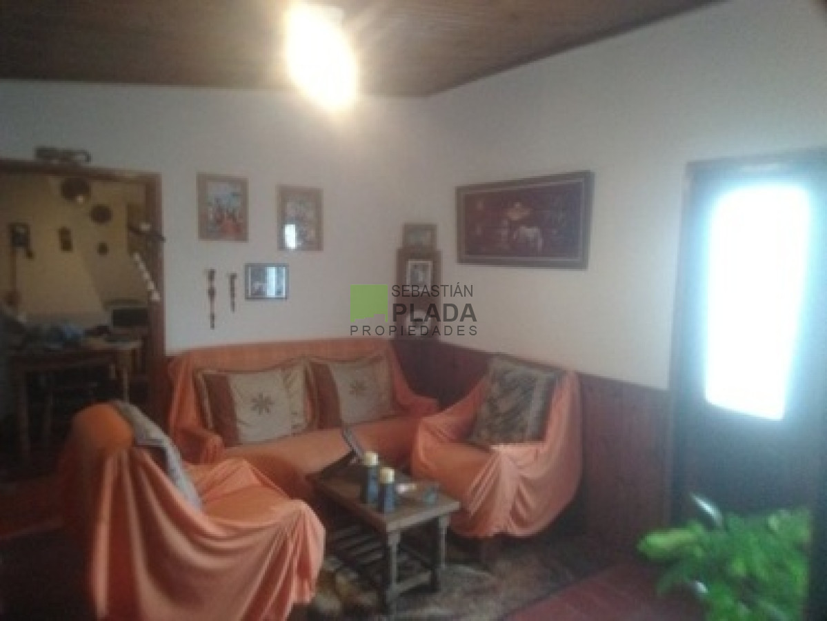 Casa ID.96 - CASA 2 DORMITORIOS, UBICADA EN EL CENTRO